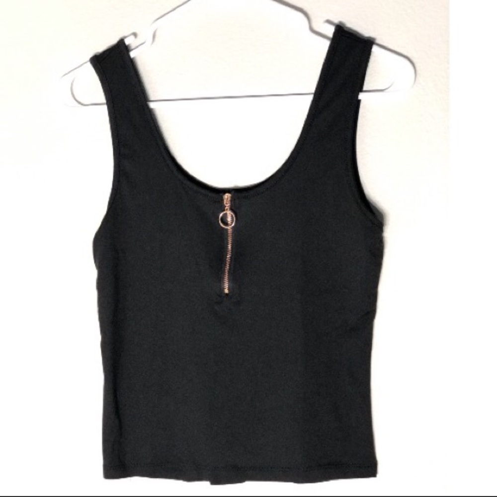 Black tank top w/ zipper front